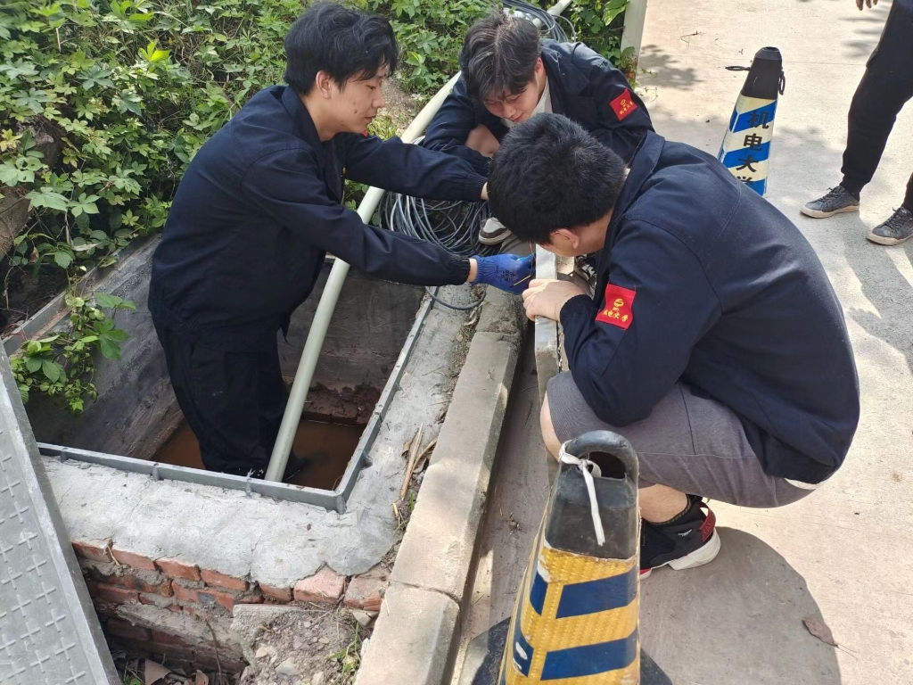 团队开展作品测试 团队开展作品测试